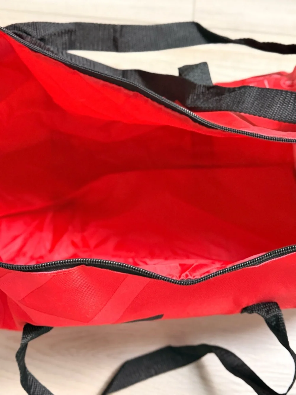 Coca-Cola FIFA World Cup 2018 Red Soccer Duffel Bag NEW